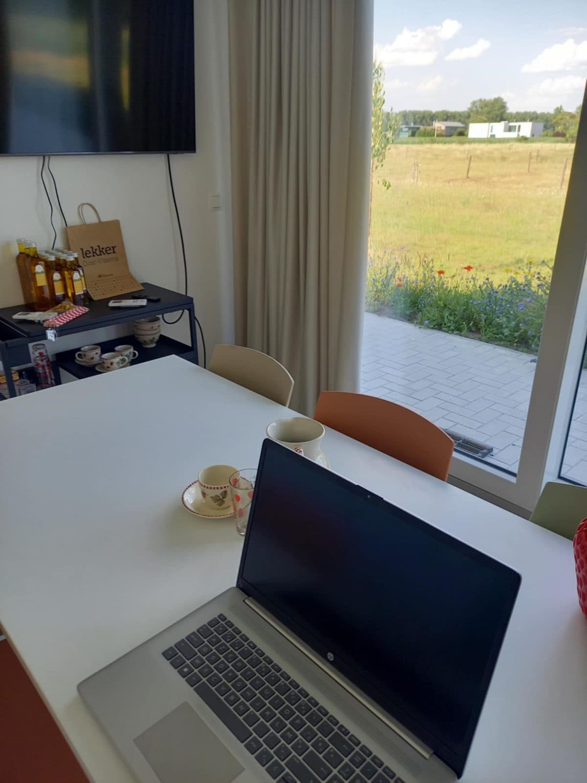 Foto van vergader, ontmoetingsruimte, workshops... in groene omgeving